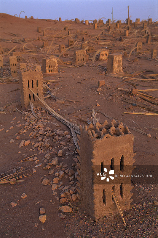 达赫拉绿洲的墓碑图片素材