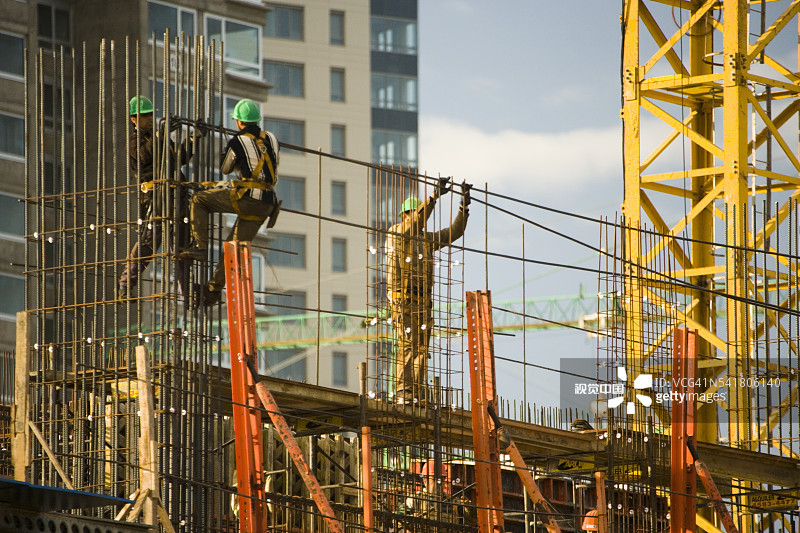 工地上的建筑工人图片素材