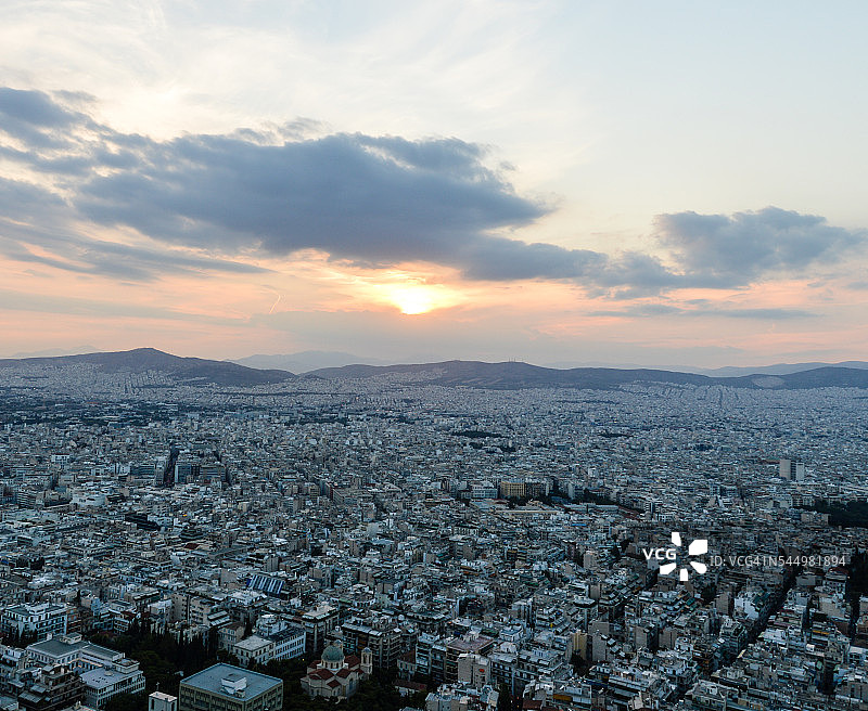 希腊雅典利卡维多斯山的日落图片素材