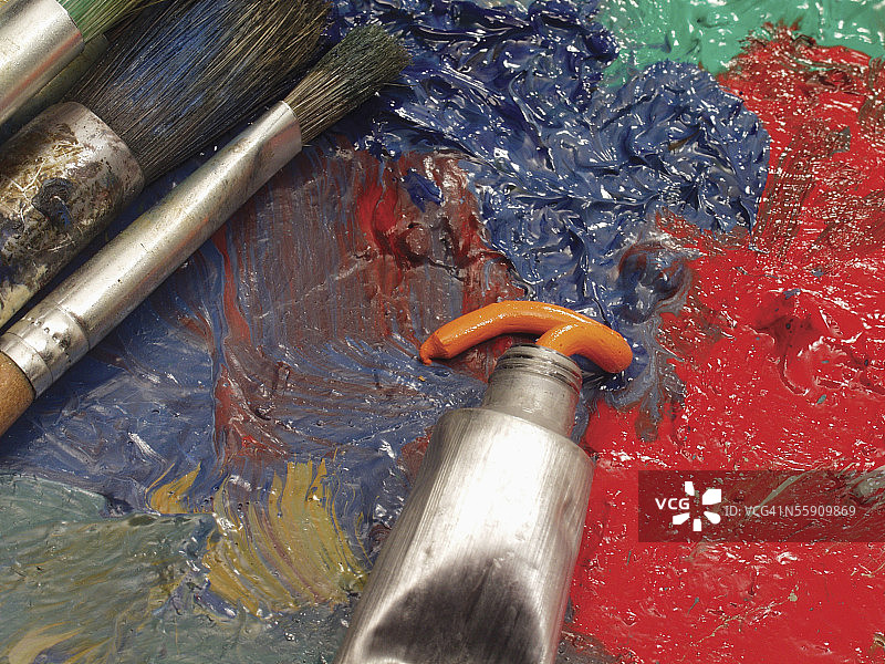 画笔和颜料管图片素材