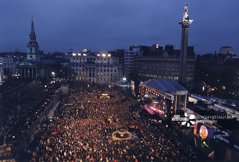 特拉法加广场自由日庆典图片素材