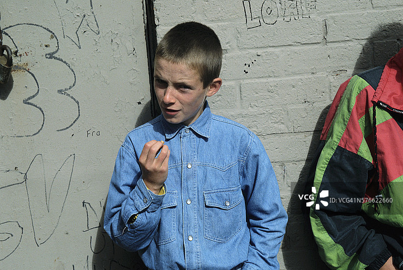 北爱尔兰的青少年男孩图片素材