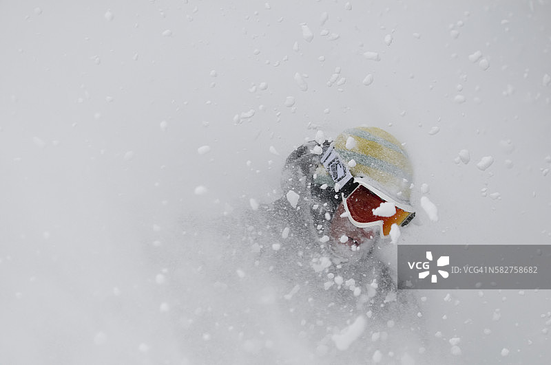 在犹他州阿尔塔滑雪场滑雪图片素材