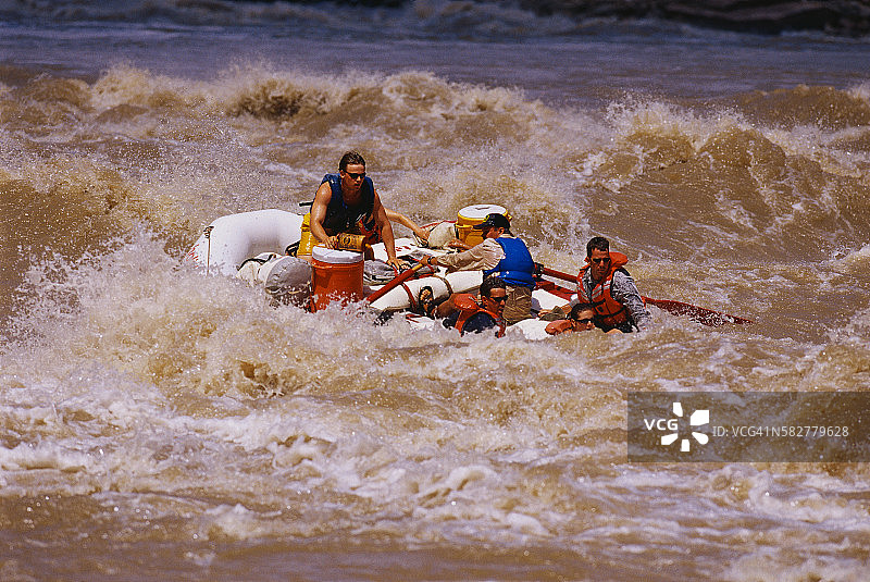 白水漂流图片素材