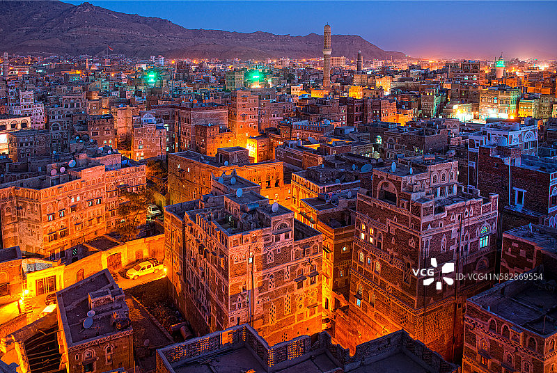 苏岩礁的蓝色光芒图片素材