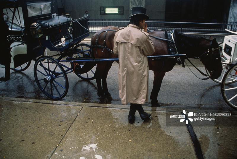 等待顾客的马车夫图片素材