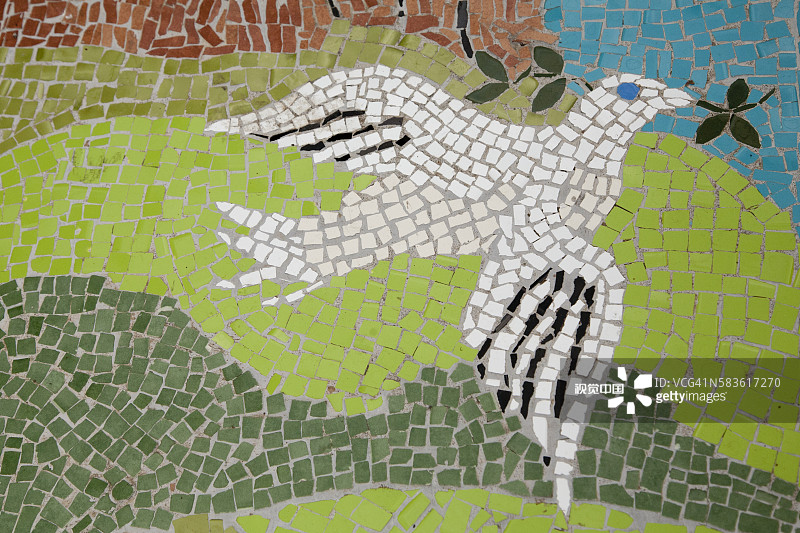 在以色列飞翔的橄榄枝鸽子马赛克图片素材