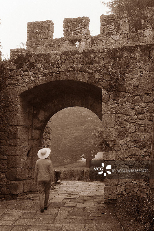 葡萄牙埃武拉古罗马城墙图片素材