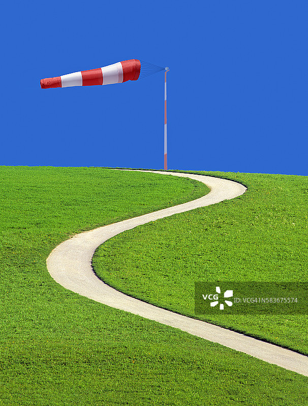 风向标和上升路径图片素材