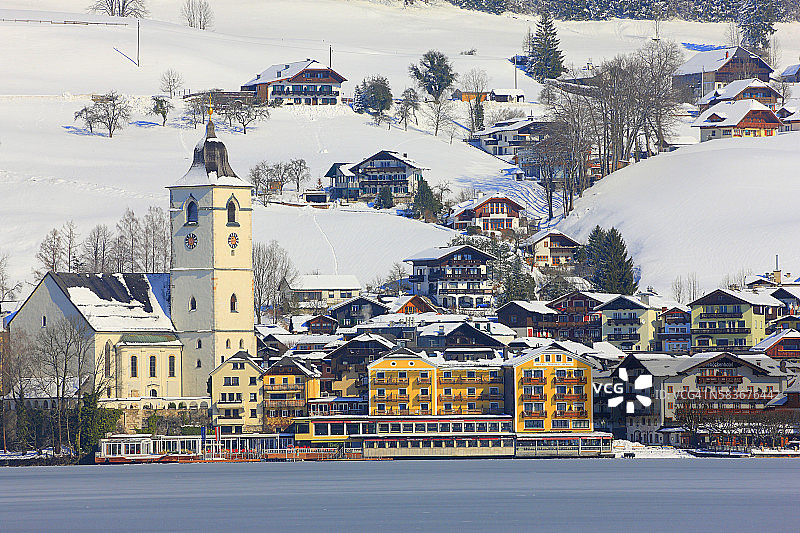 圣沃尔夫冈村庄冬季图片素材