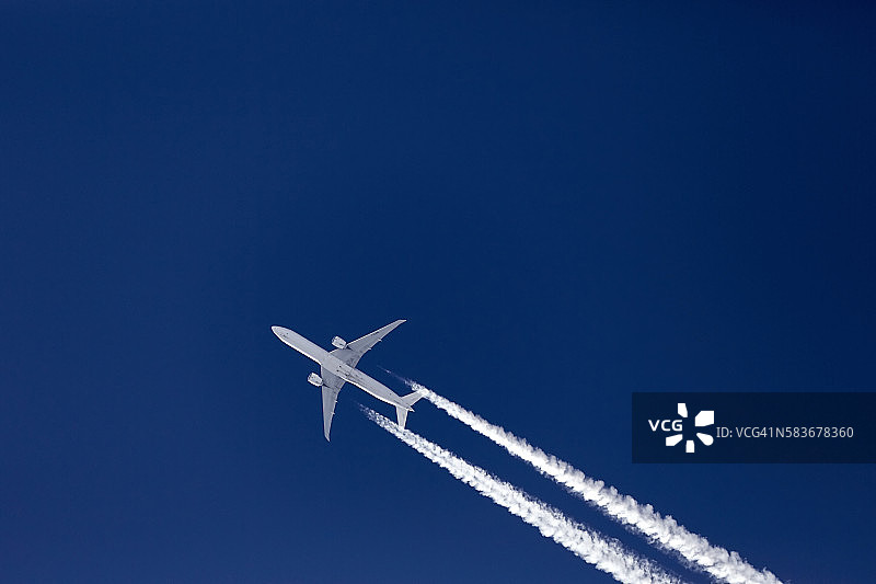 波音777飞机图片素材