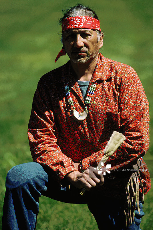 切罗基族男子肖像图片素材