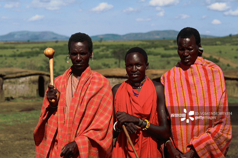 穿着民族服装的马赛男人图片素材