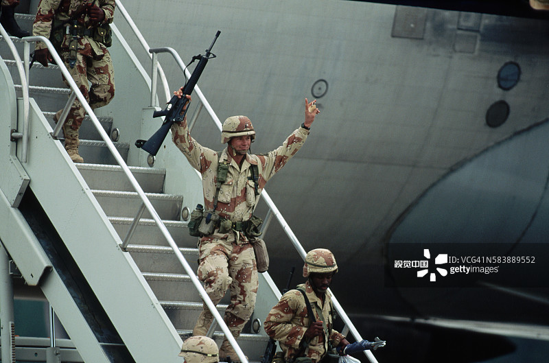 海湾战争胜利归来图片素材