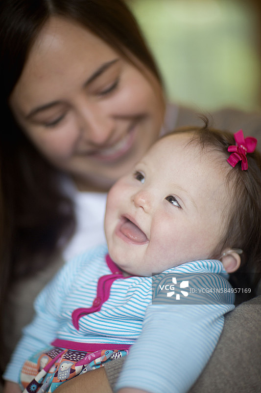 养母与女儿图片素材