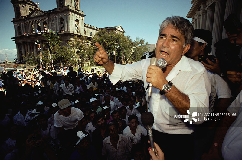 伊甸·帕斯托拉在集会上图片素材