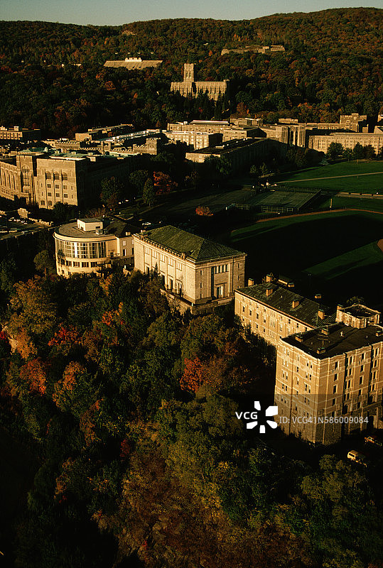 哈德逊河畔西点军校鸟瞰图图片素材