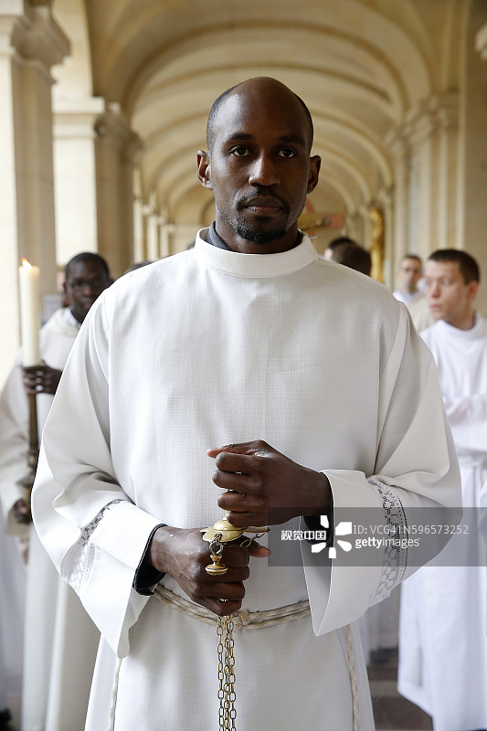 伊西莱穆利诺圣叙尔皮斯天主教神学院游行图片素材
