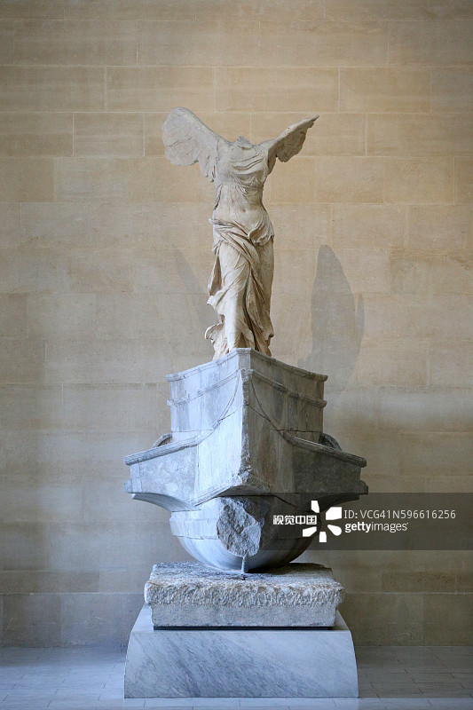 卢浮宫博物馆：萨莫色雷斯的胜利女神图片素材