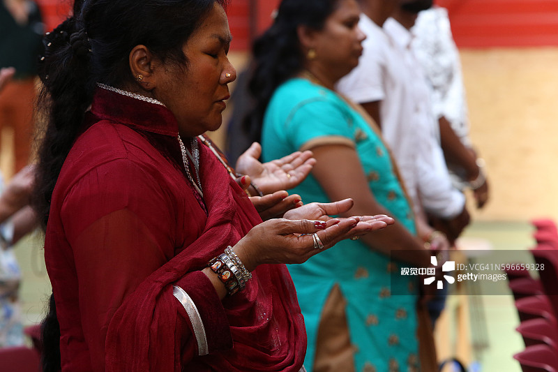 向第一次世界大战中牺牲的印度士兵致敬的宗教仪式图片素材