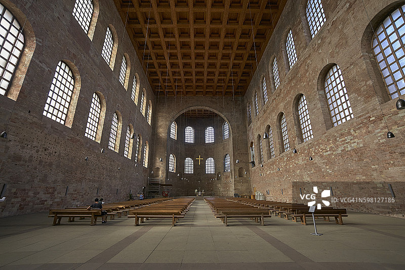 君士坦丁大教堂内景图片素材