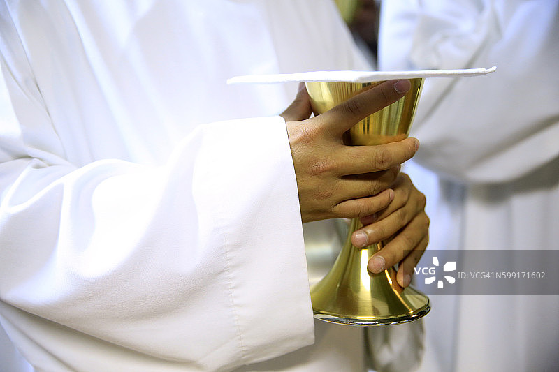 阿尔斯圣若望·维亚内圣殿的祭坛侍者图片素材