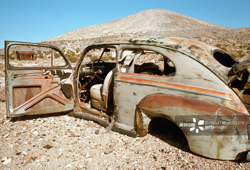 死亡谷的废弃汽车图片素材