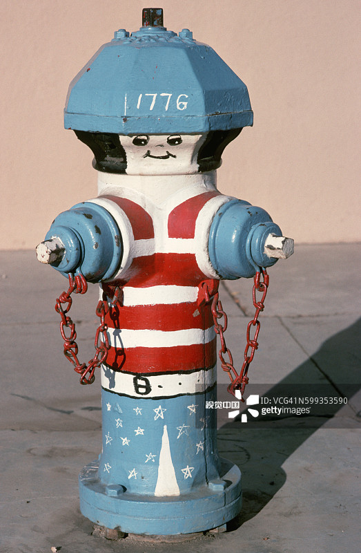 美国二百周年纪念彩绘消防栓图片素材