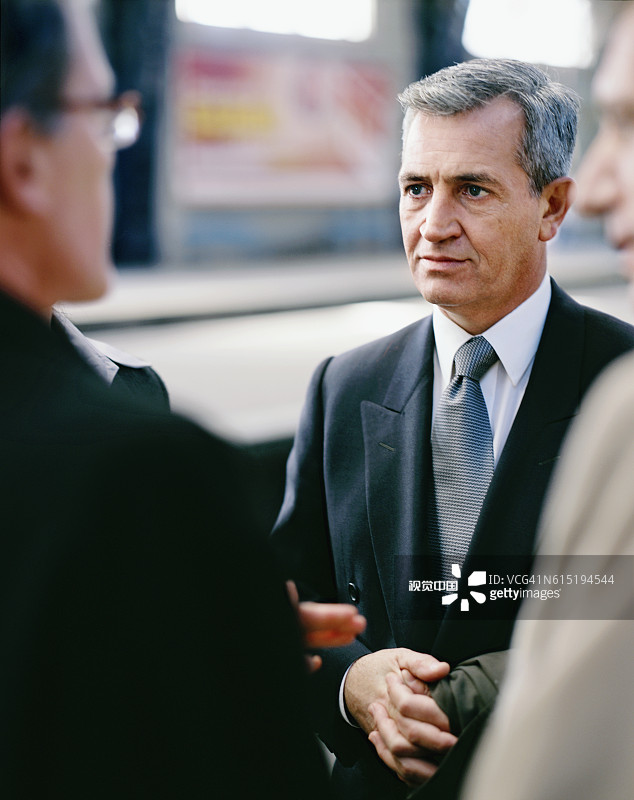 商业人士讨论场景图片素材