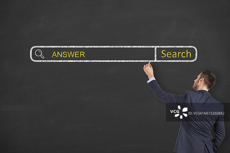 黑板背景上的答案搜索引擎图片素材