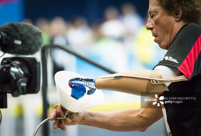 在瑞士克洛滕举办的首届“Cyborg Olympics”电子人竞技大赛图片素材