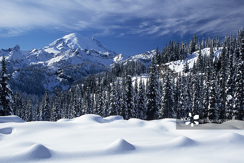 奇努克山口的新雪图片素材