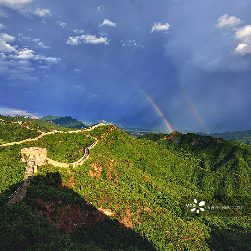 中国的长城与彩虹图片素材