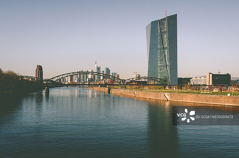 清晨的法兰克福图片素材