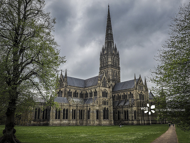 英国索尔兹伯里大教堂图片素材