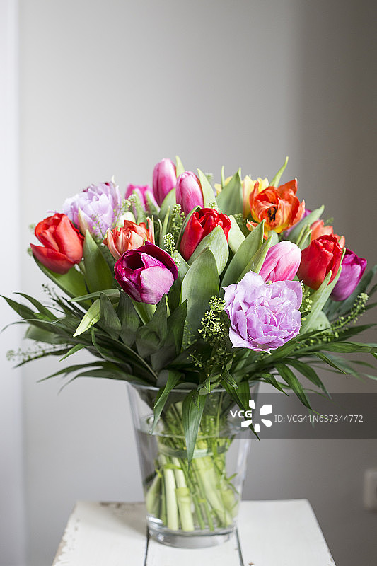 彩色郁金香花束图片素材