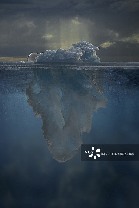 AK冰山水上水下的数字合成图片素材