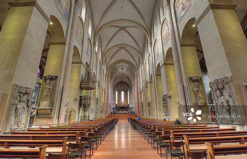 德国美因茨大教堂主中殿图片素材