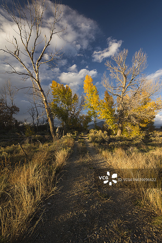 陶斯莫拉达瓜达卢佩圣母教堂外观图片素材