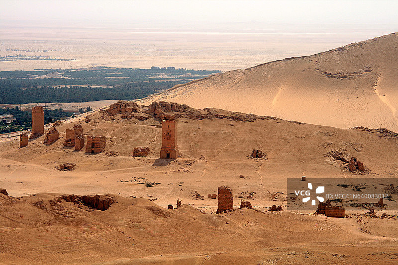 叙利亚巴尔米拉西部墓地陵墓谷，在被IS摧毁前图片素材