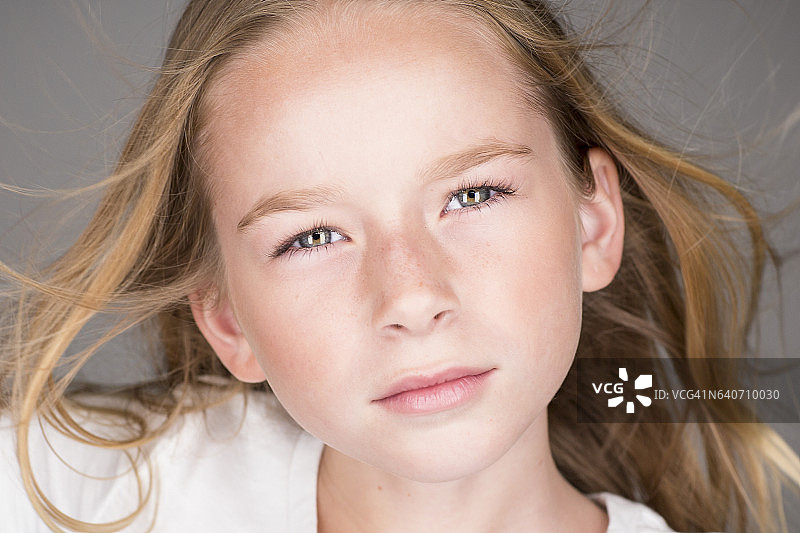 9岁女孩的头像照图片素材