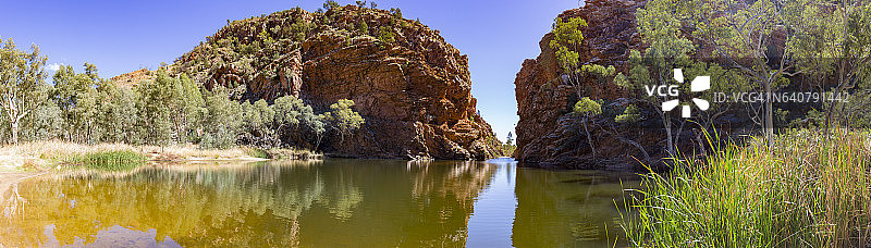 澳大利亚北部地区壮观的埃利 Creek Big Hole水坑图片素材