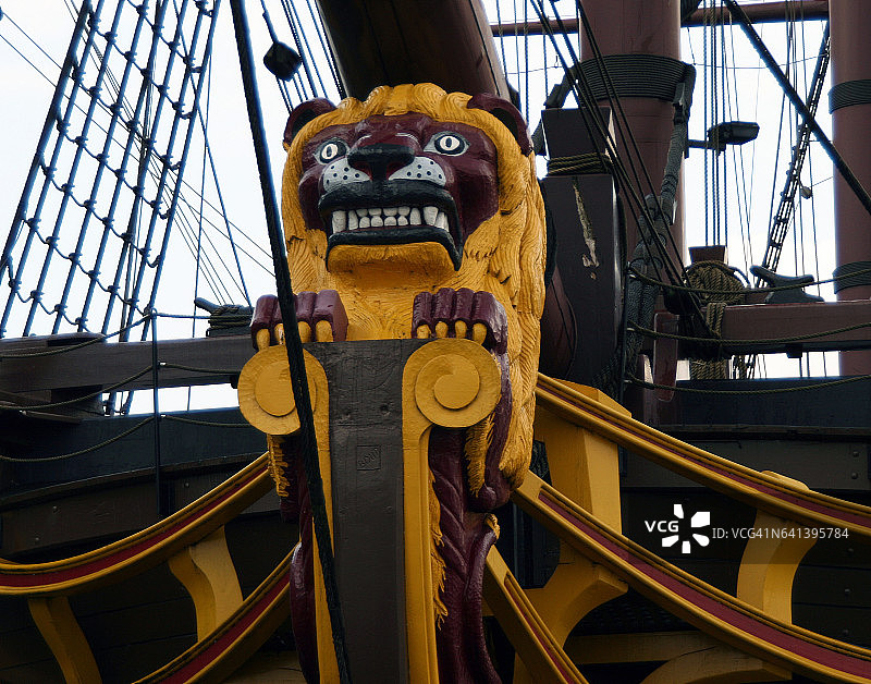“阿姆斯特丹”号船头的装饰（荷兰东印度公司18世纪货船的复制品）图片素材