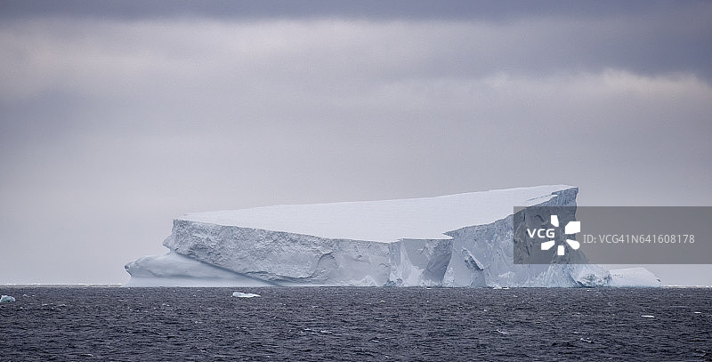 南奥克尼群岛的冰山图片素材
