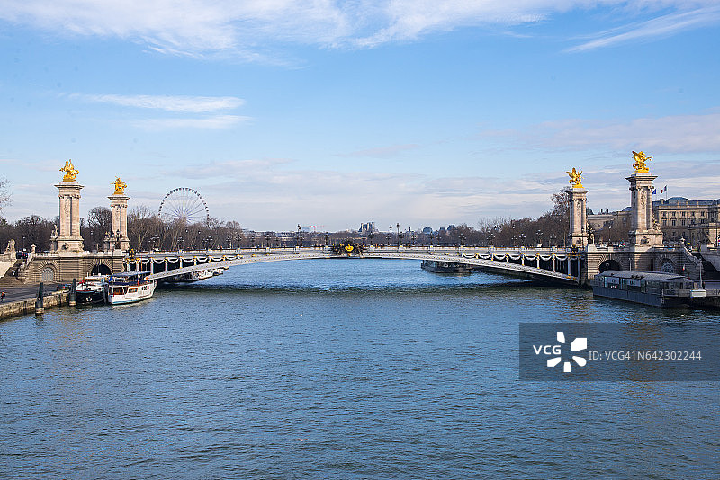 巴黎亚历山大三世桥图片素材