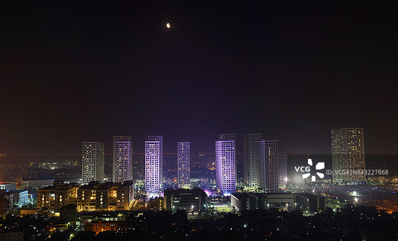 月夜下的河内城市风光图片素材