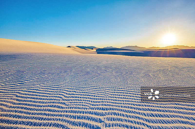 美国新墨西哥州白沙国家纪念地的硅沙丘图片素材