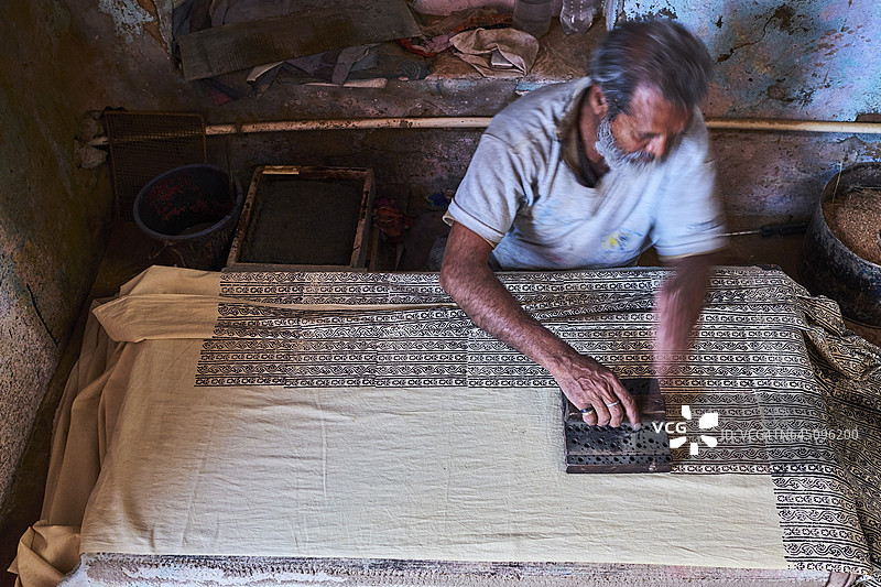 印度，拉贾斯坦邦，巴洛特拉，块印纺织品图片素材