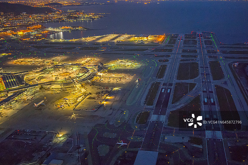 旧金山国际机场夜景航拍图片素材