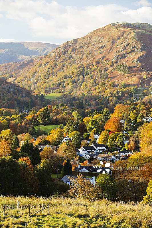 秋季英国湖区费尔菲尔德和安布尔赛德图片素材